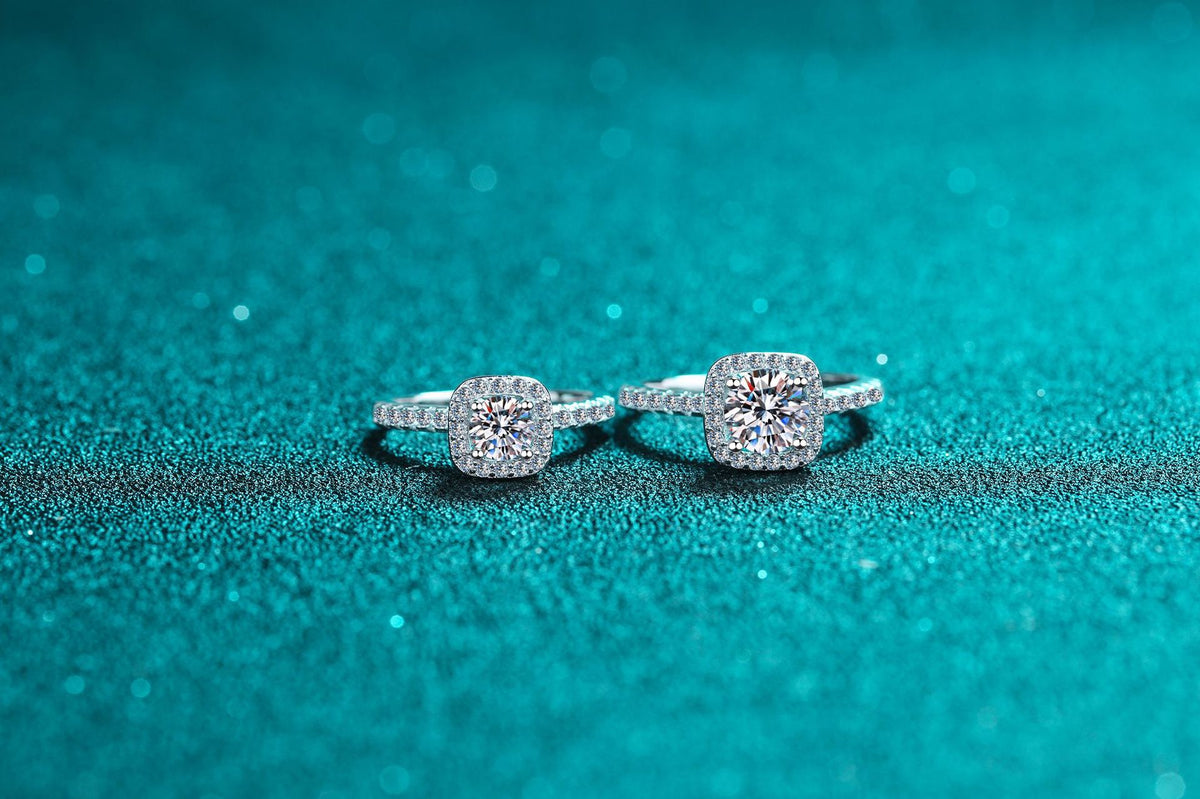 Cushion halo ring, close up